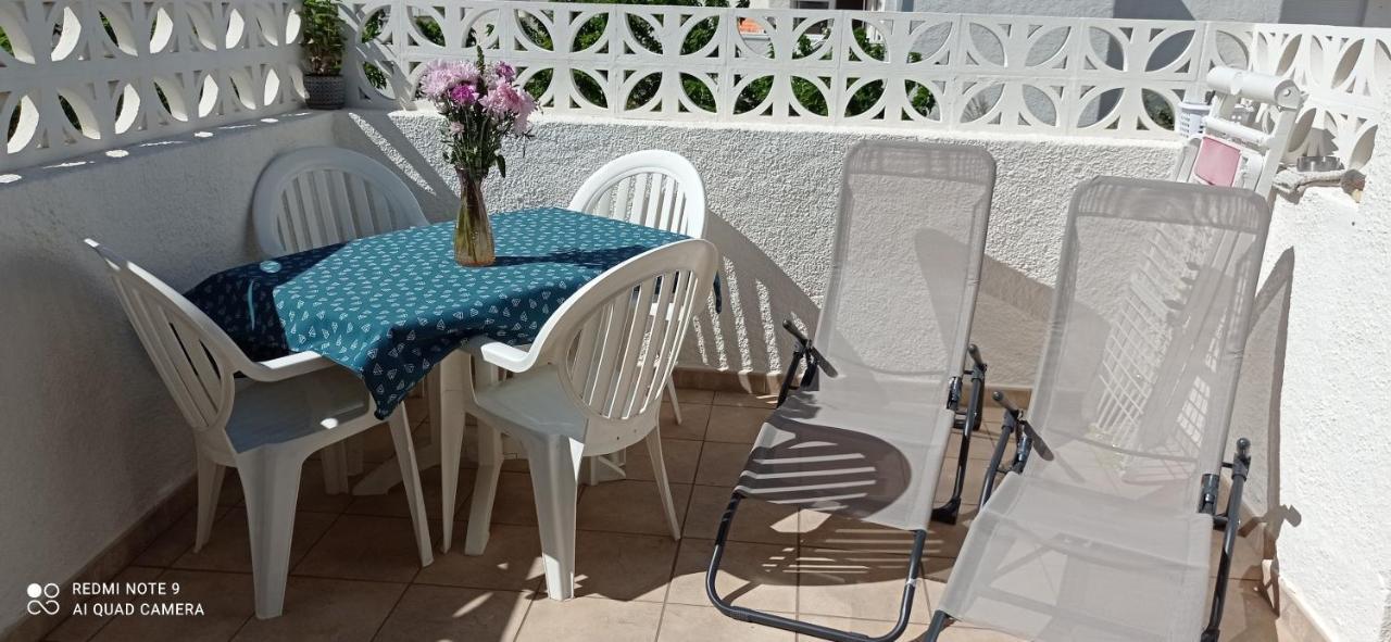 Charmant 2 Pieces Avec Terrasse En Bord De Mer 勒卡特 外观 照片